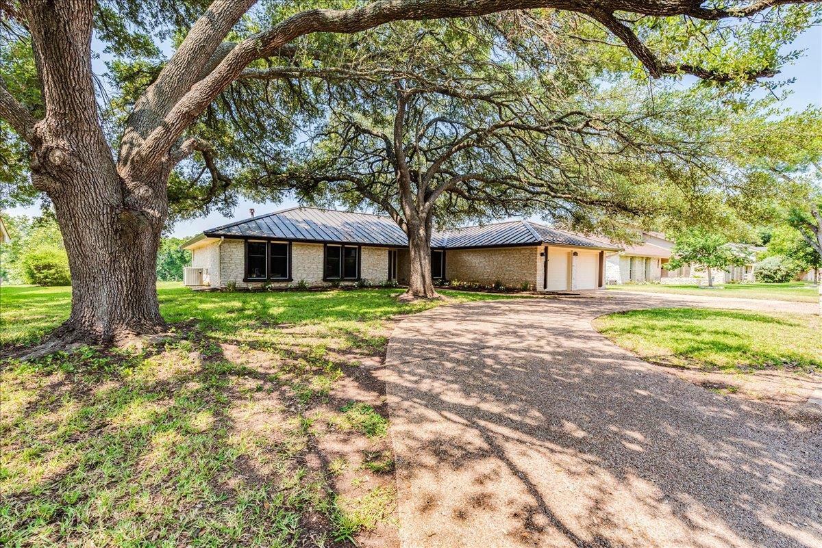 11146 Pinehurst Drive Austin TX 78747