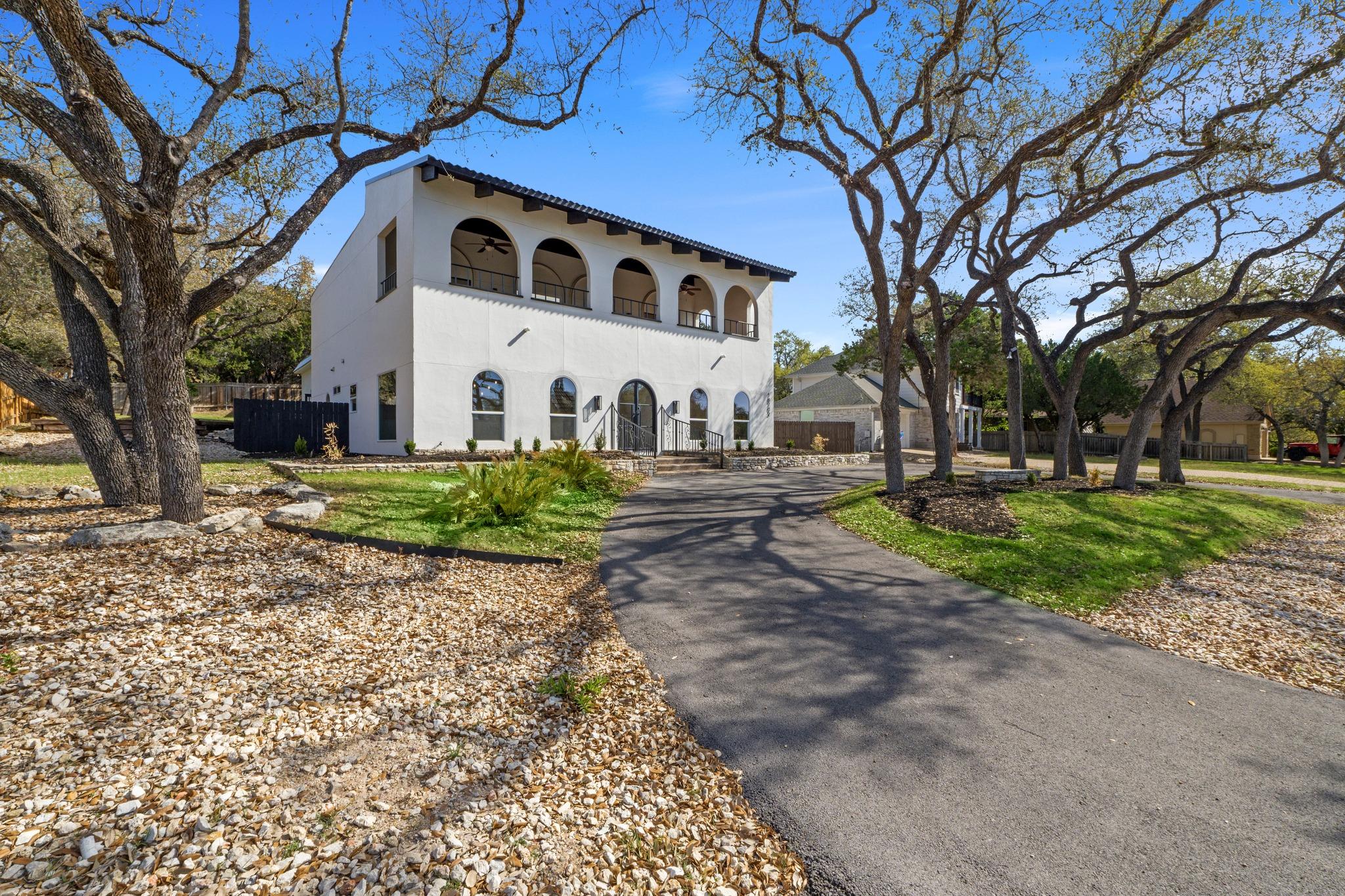 18702 Lakeland Drive Point Venture TX 78645