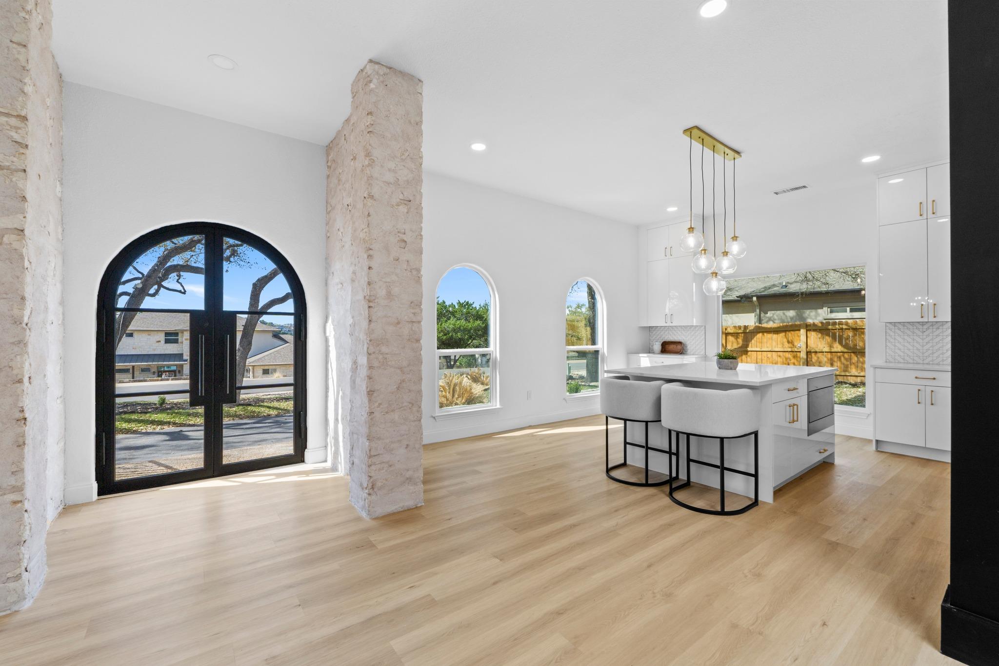 18702 Lakeland Drive Point Venture TX 78645