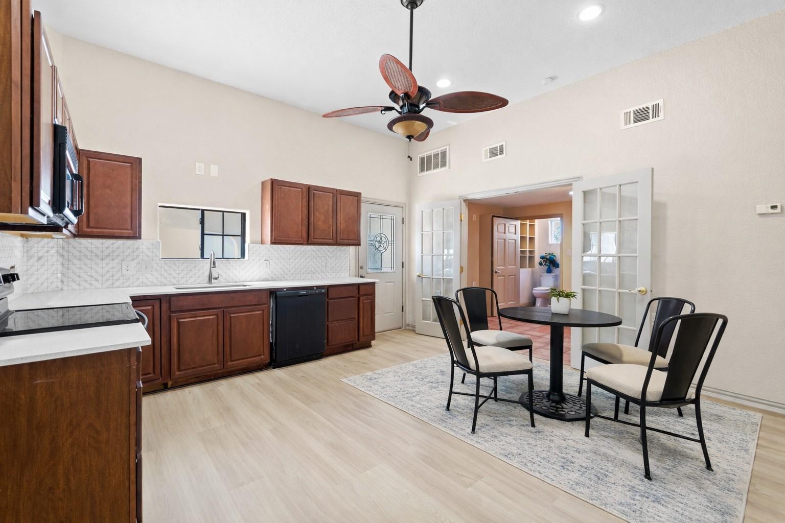 18702 Lakeland Drive Point Venture TX 78645