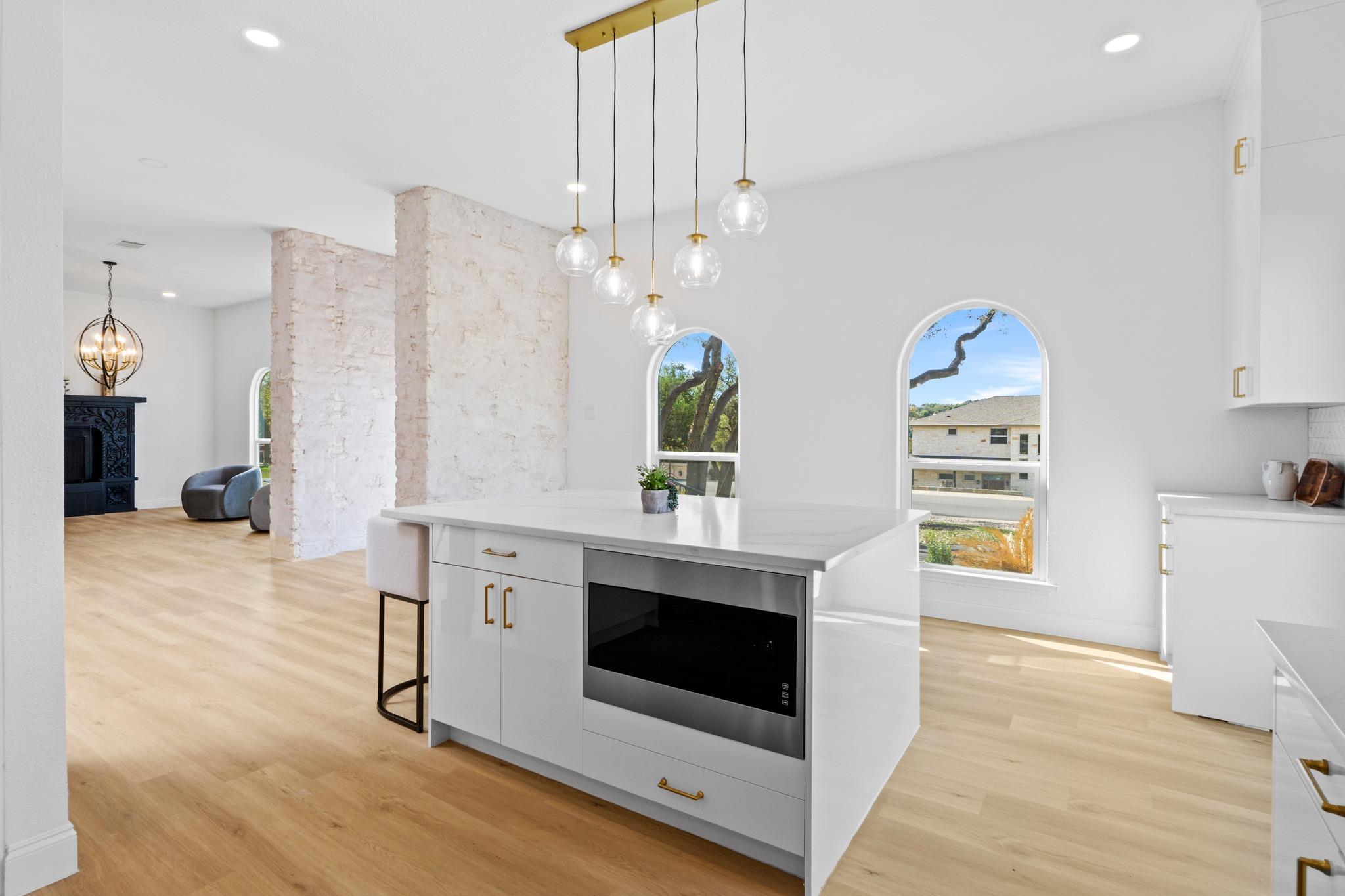 18702 Lakeland Drive Point Venture TX 78645