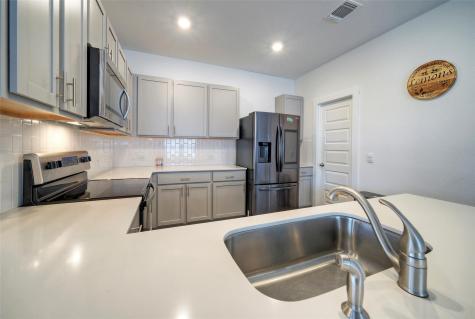 305 Elm Creek Drive Hutto TX 78634