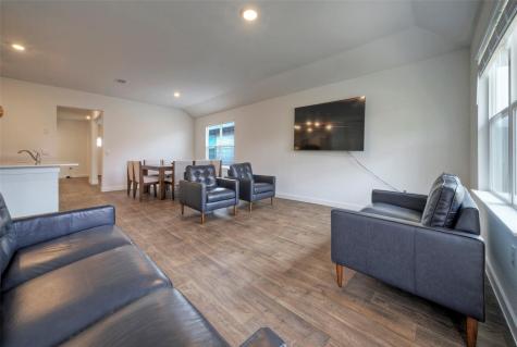 305 Elm Creek Drive Hutto TX 78634