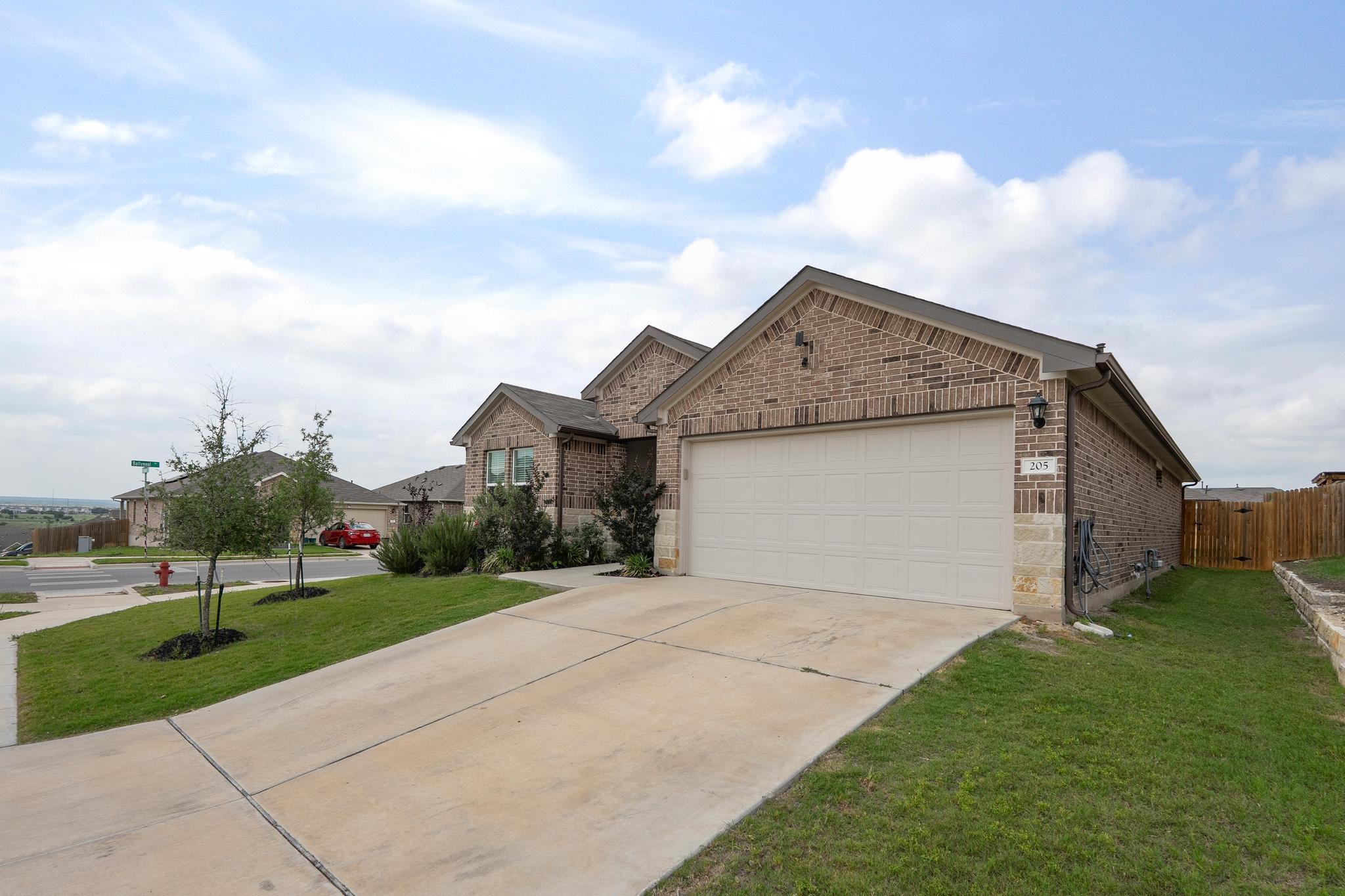 205 Bethpage Drive San Marcos TX 78666