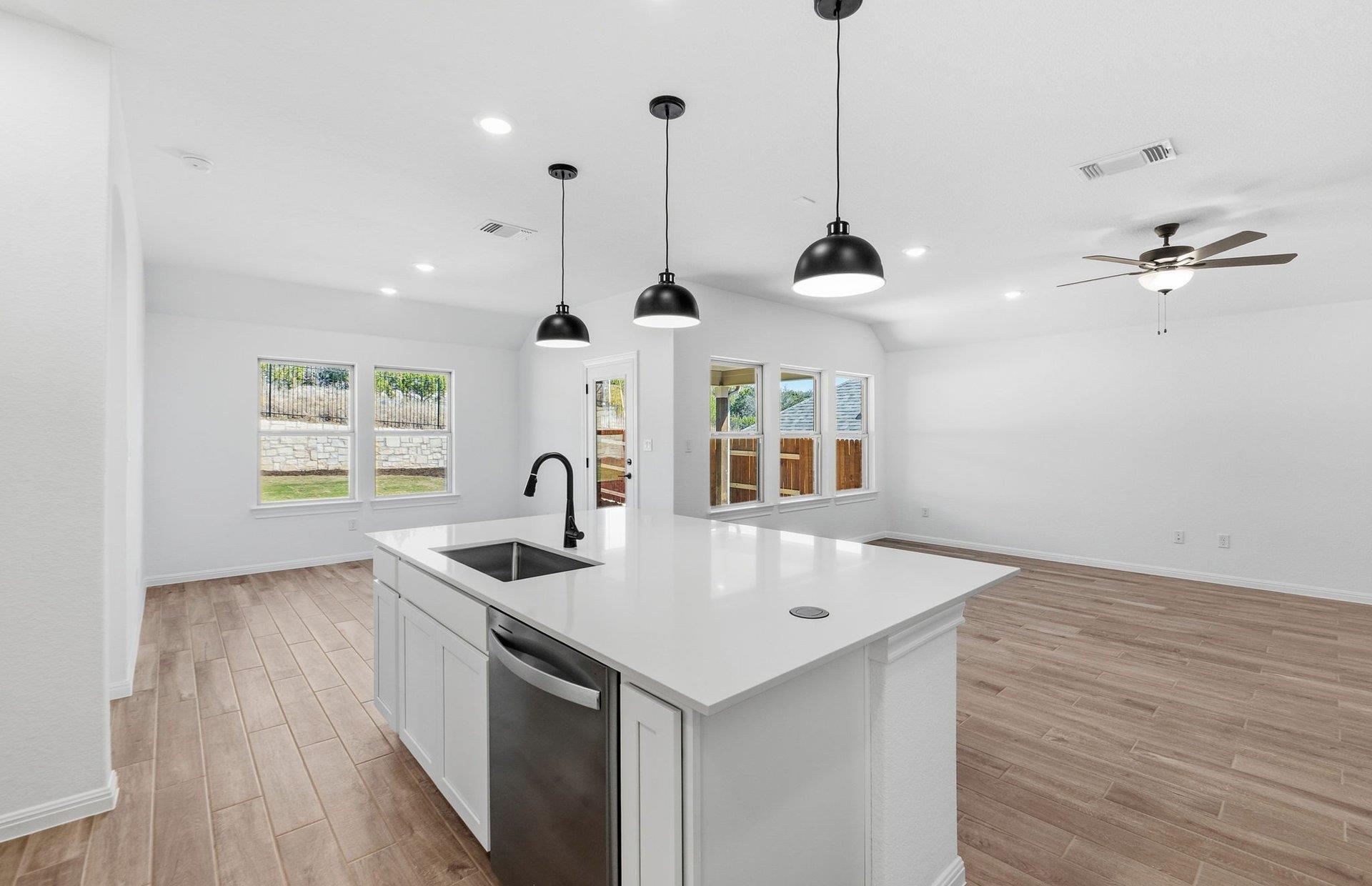 7005 Cliff Rose Drive Spicewood TX 78669