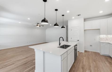 7005 Cliff Rose Drive Spicewood TX 78669