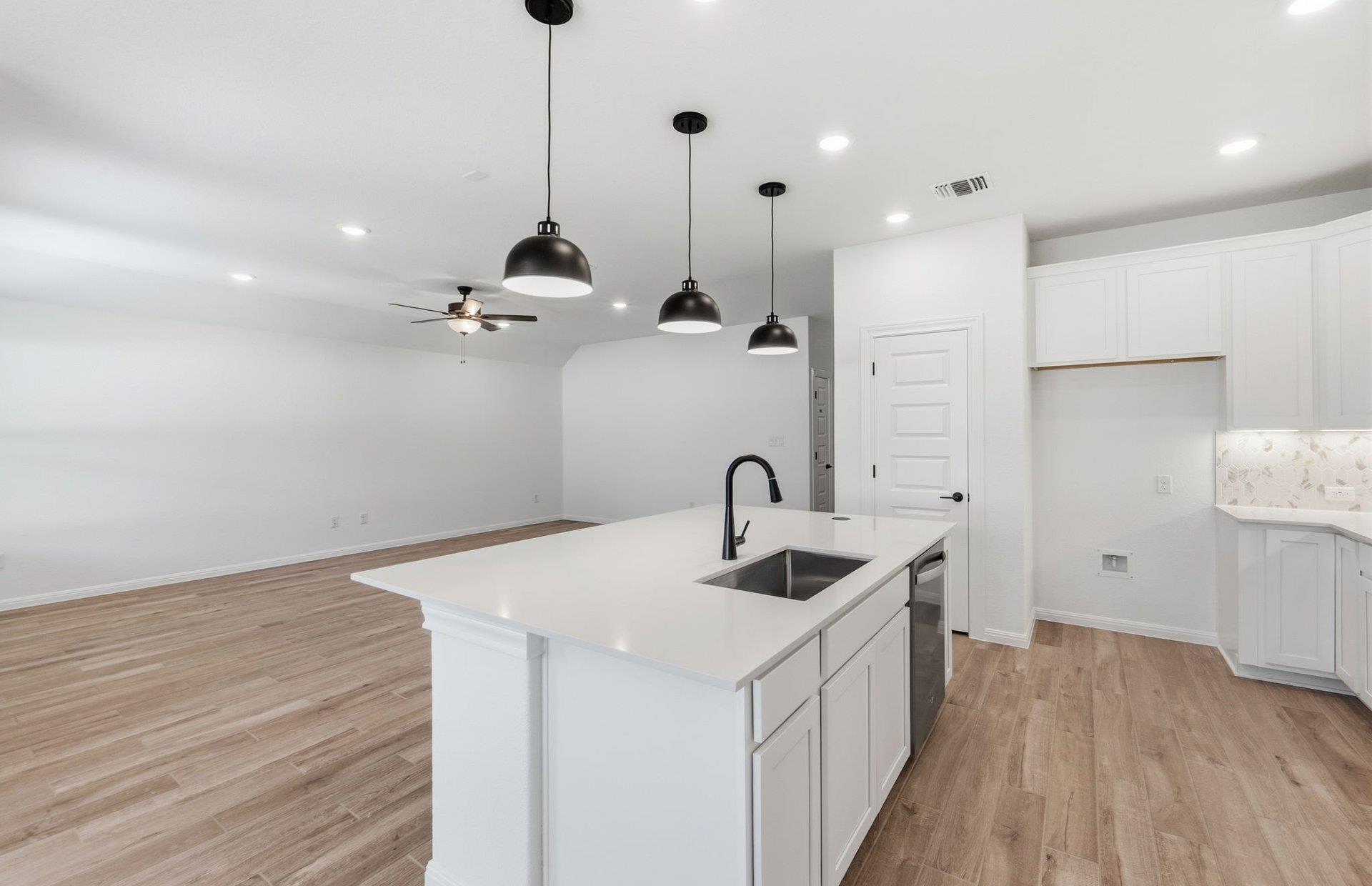 7005 Cliff Rose Drive Spicewood TX 78669