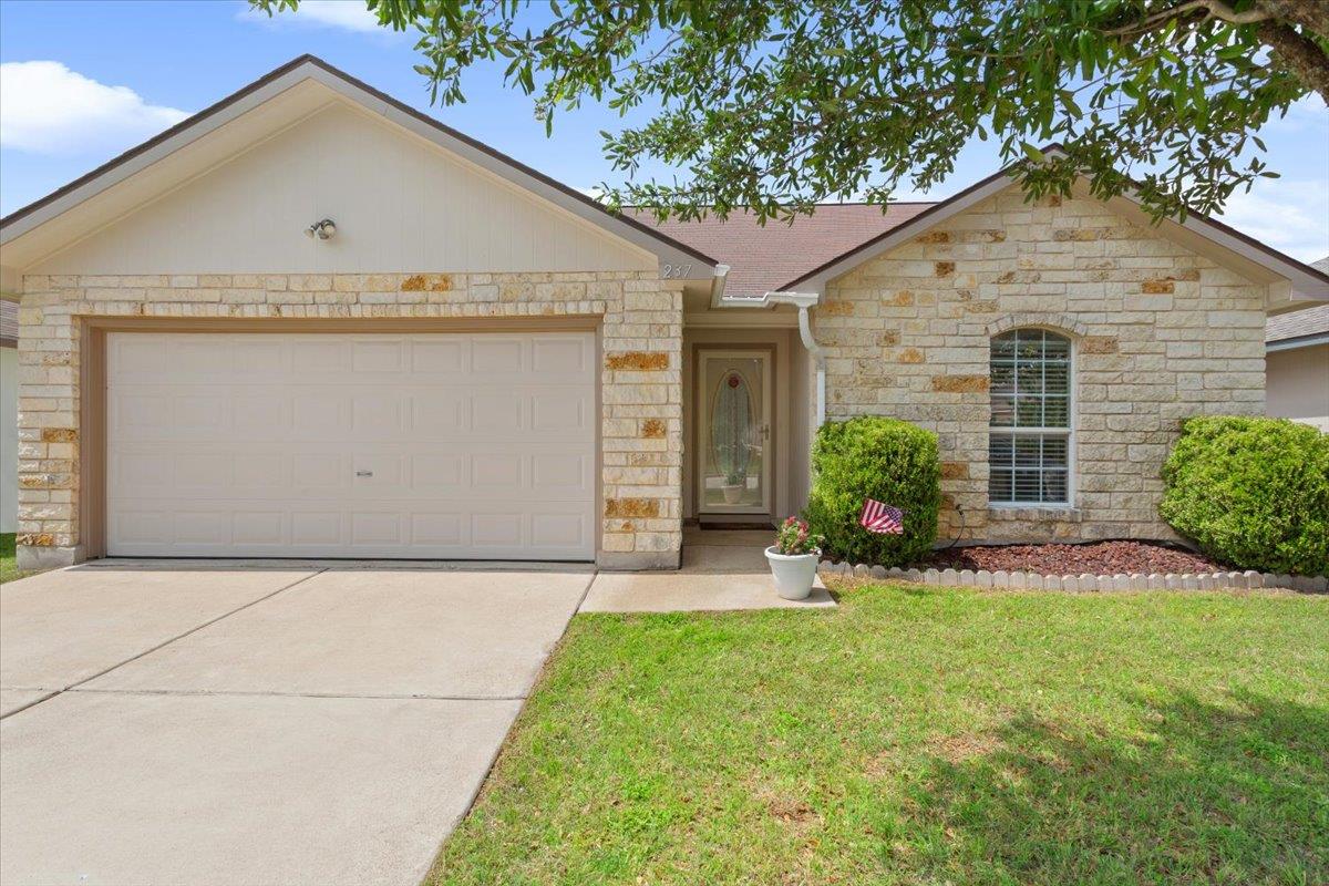 237 Moonstone Drive Jarrell TX 76537