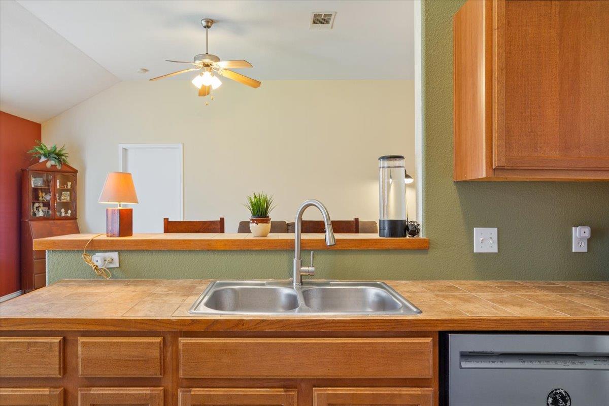 237 Moonstone Drive Jarrell TX 76537