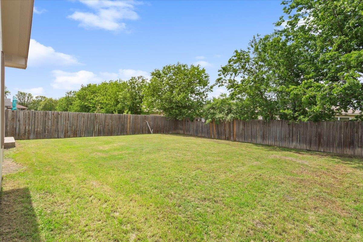 237 Moonstone Drive Jarrell TX 76537
