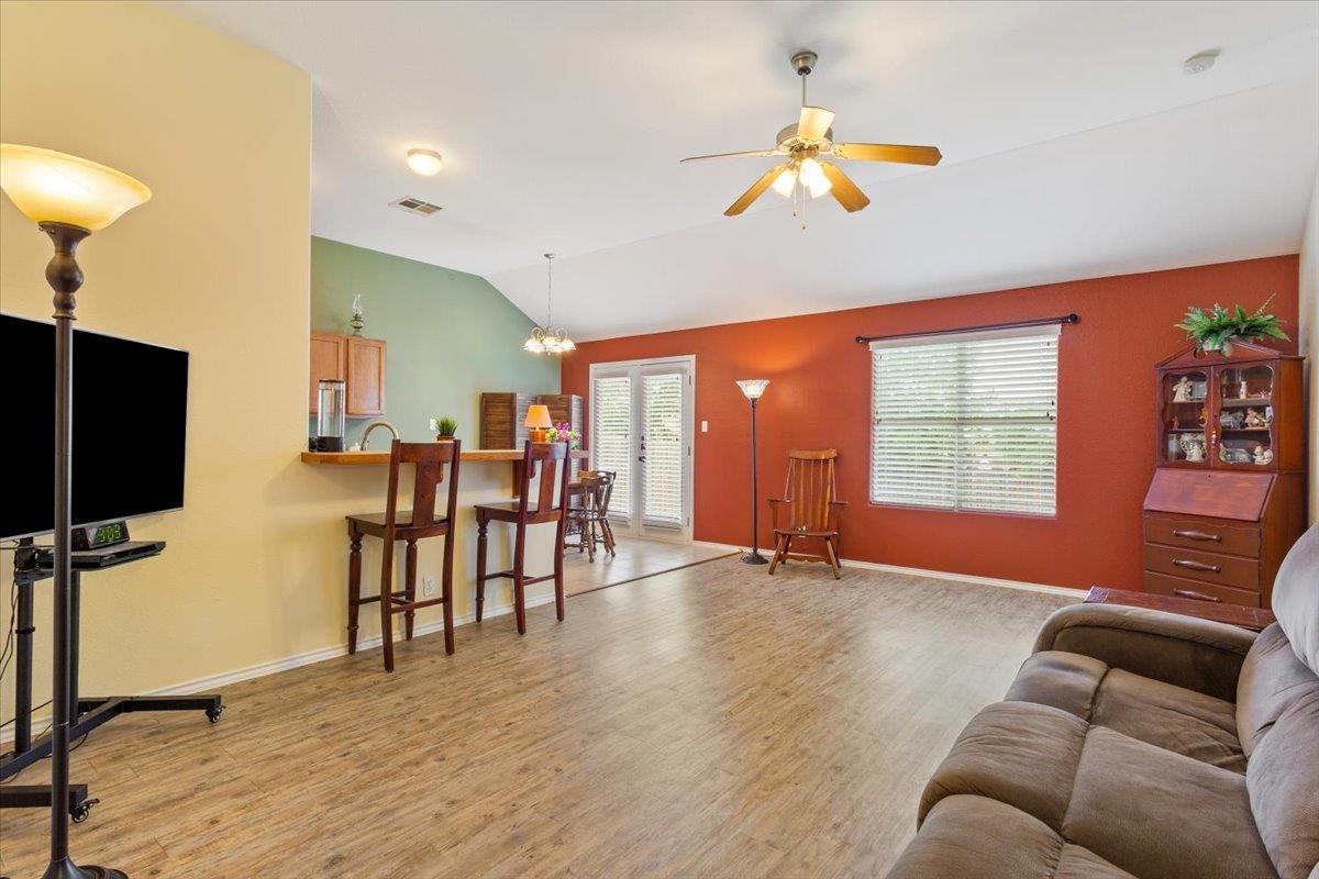 237 Moonstone Drive Jarrell TX 76537