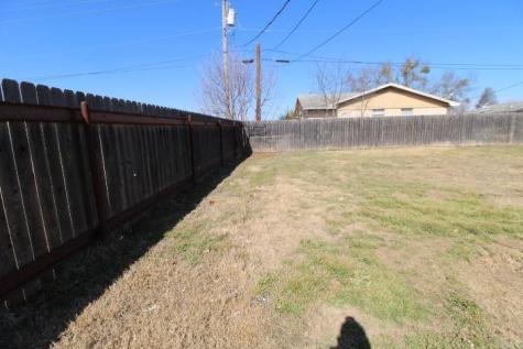 1411 W Main Street Gatesville TX 76528