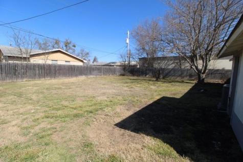 1411 W Main Street Gatesville TX 76528