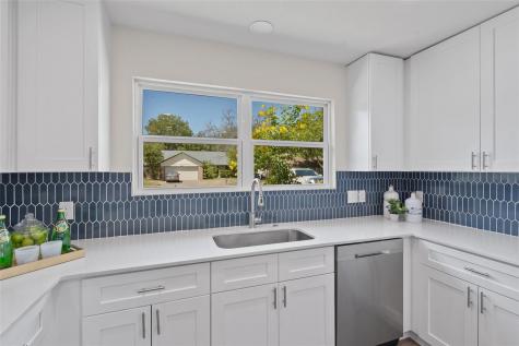 6901 Windrift Way Austin TX 78745