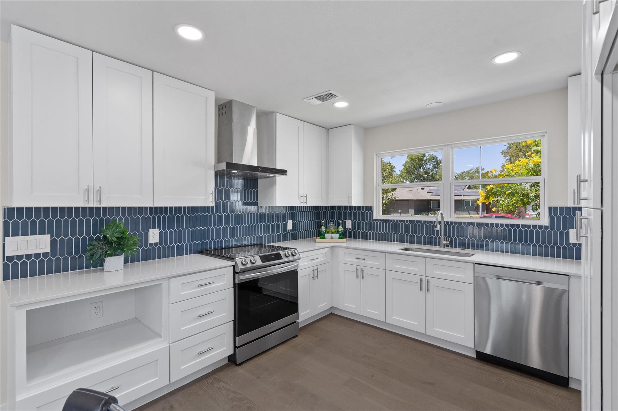 6901 Windrift Way Austin TX 78745
