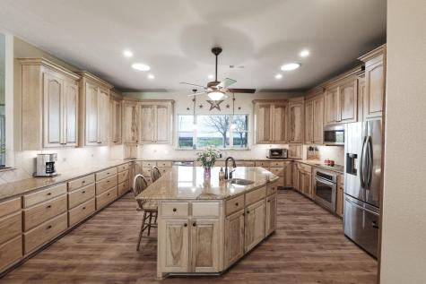 5450 County Road 101 Lampasas TX 76550