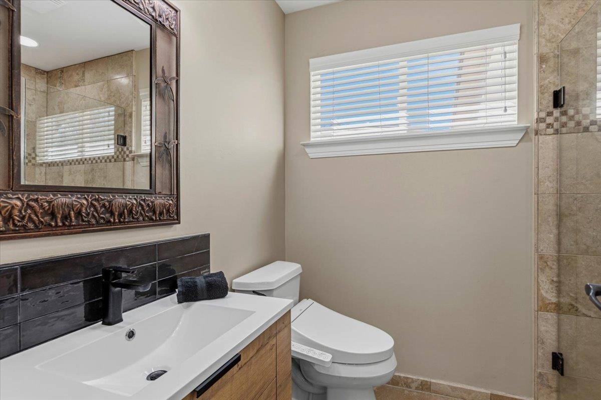 25207 Lake View Drive Spicewood TX 78669