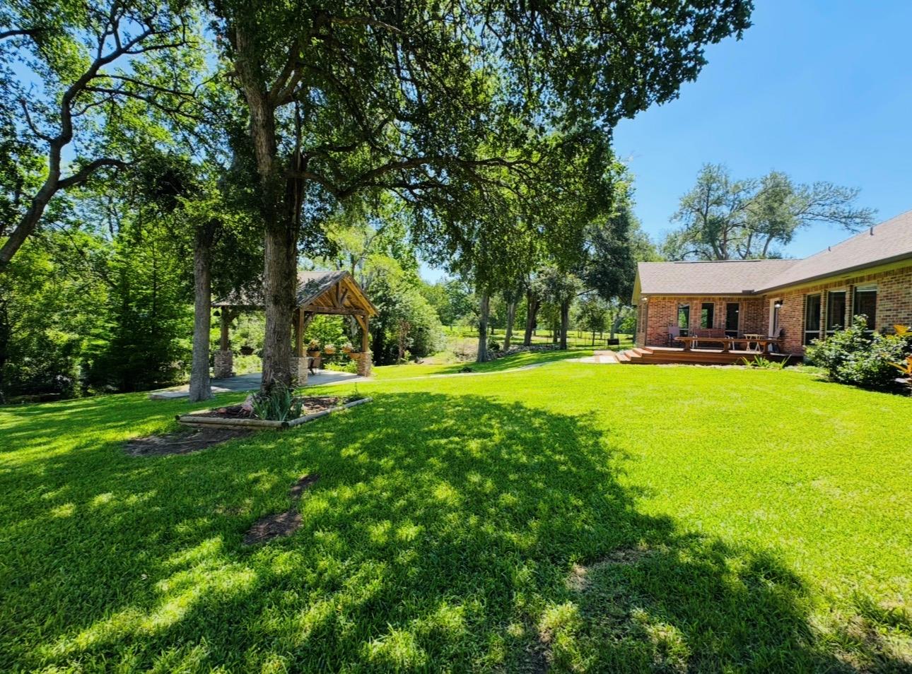 203 E 11th Street Elgin TX 78621