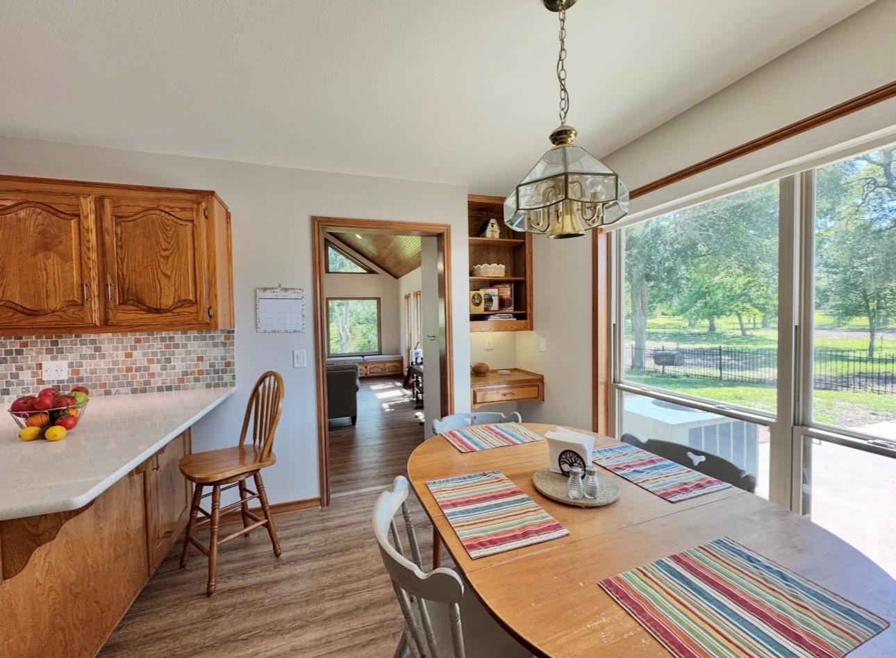 203 E 11th Street Elgin TX 78621