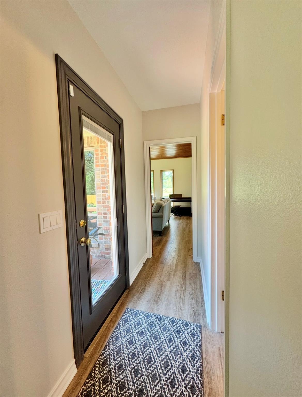 203 E 11th Street Elgin TX 78621
