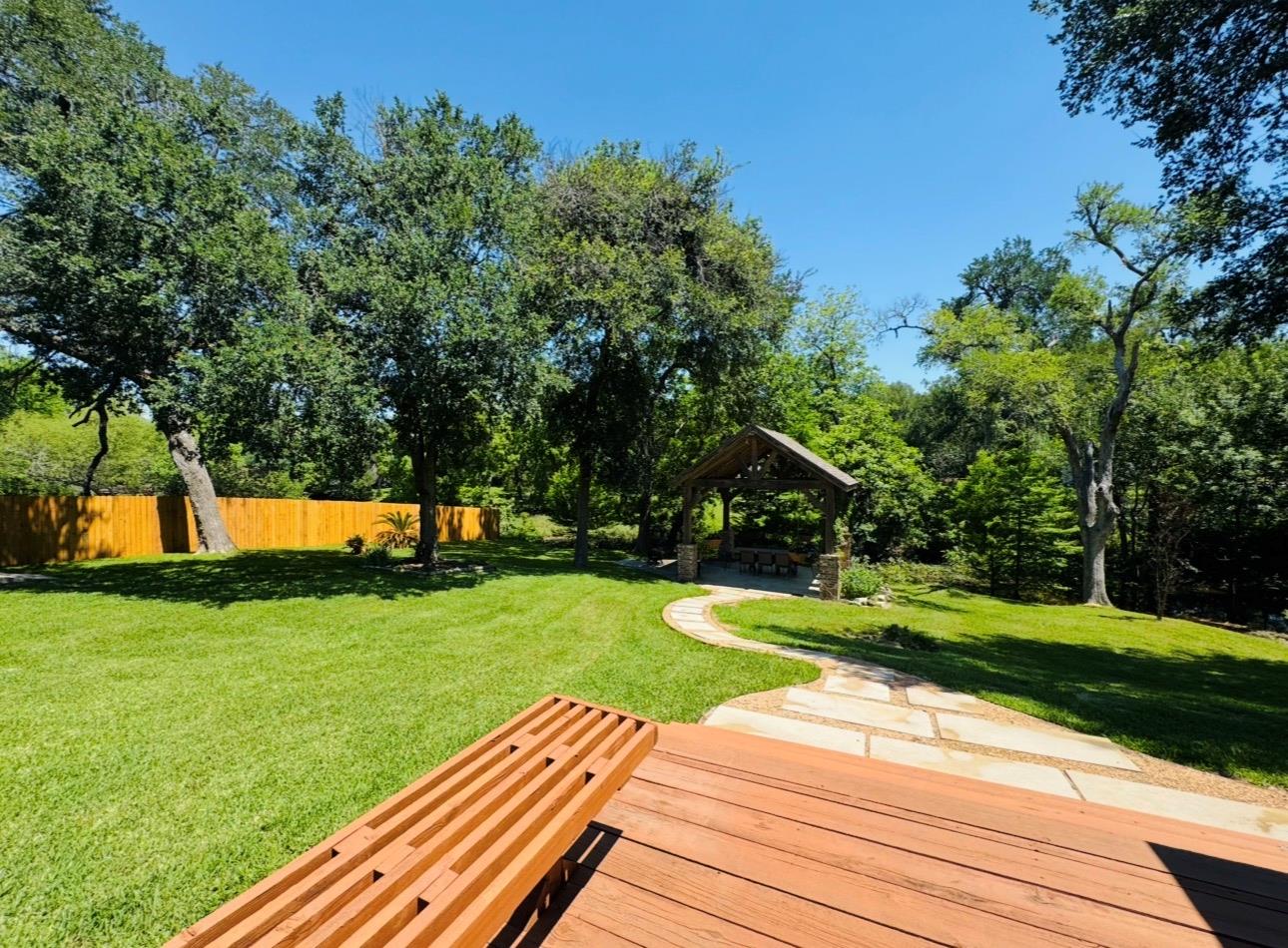203 E 11th Street Elgin TX 78621