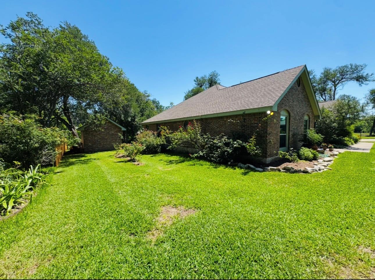 203 E 11th Street Elgin TX 78621