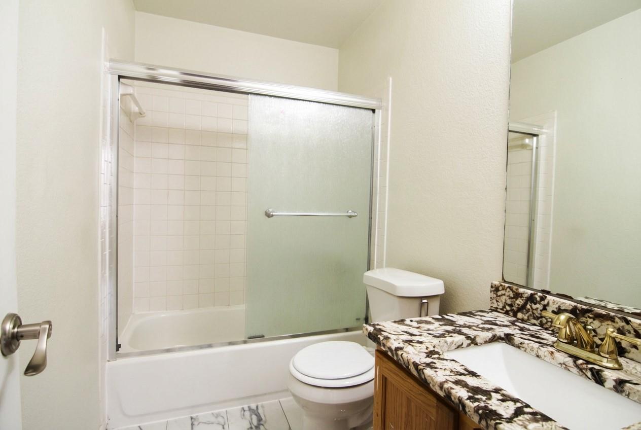 1431 Roxannes Run Pflugerville TX 78660