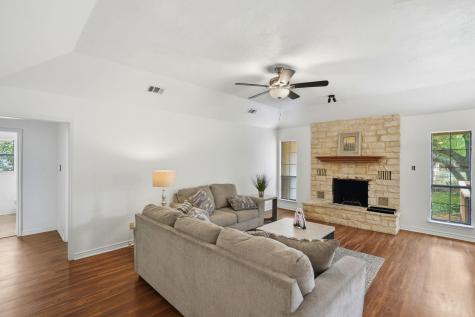 306 Woodstone Drive Georgetown TX 78628