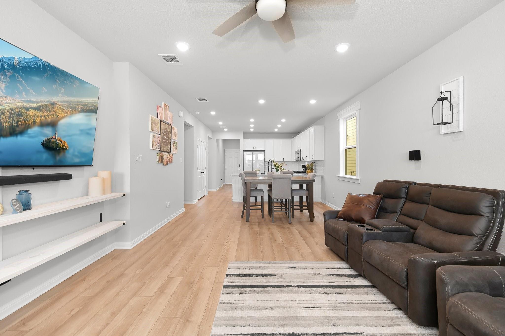 723 Gray Fox Loop Hutto TX 78634