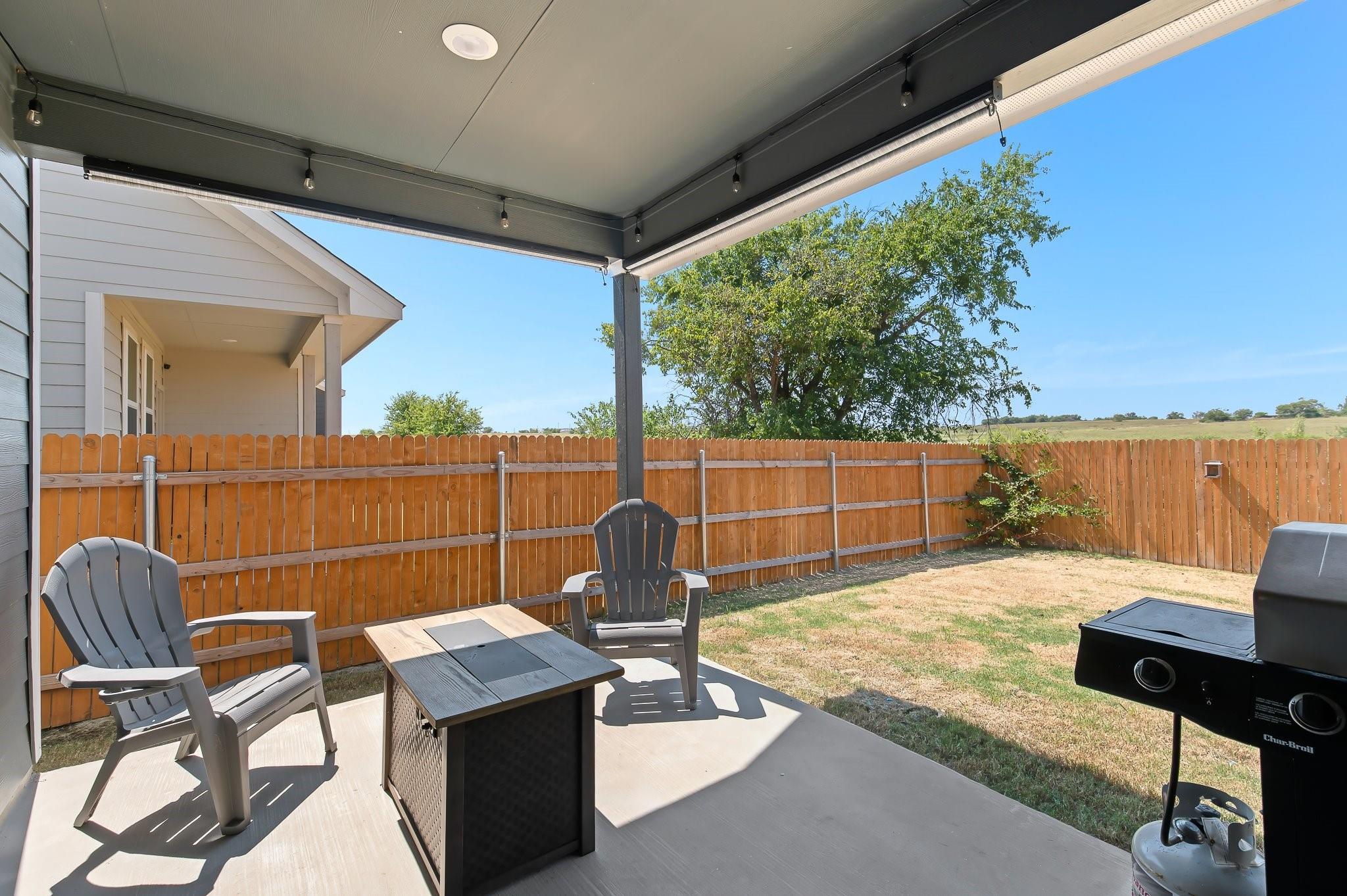 723 Gray Fox Loop Hutto TX 78634
