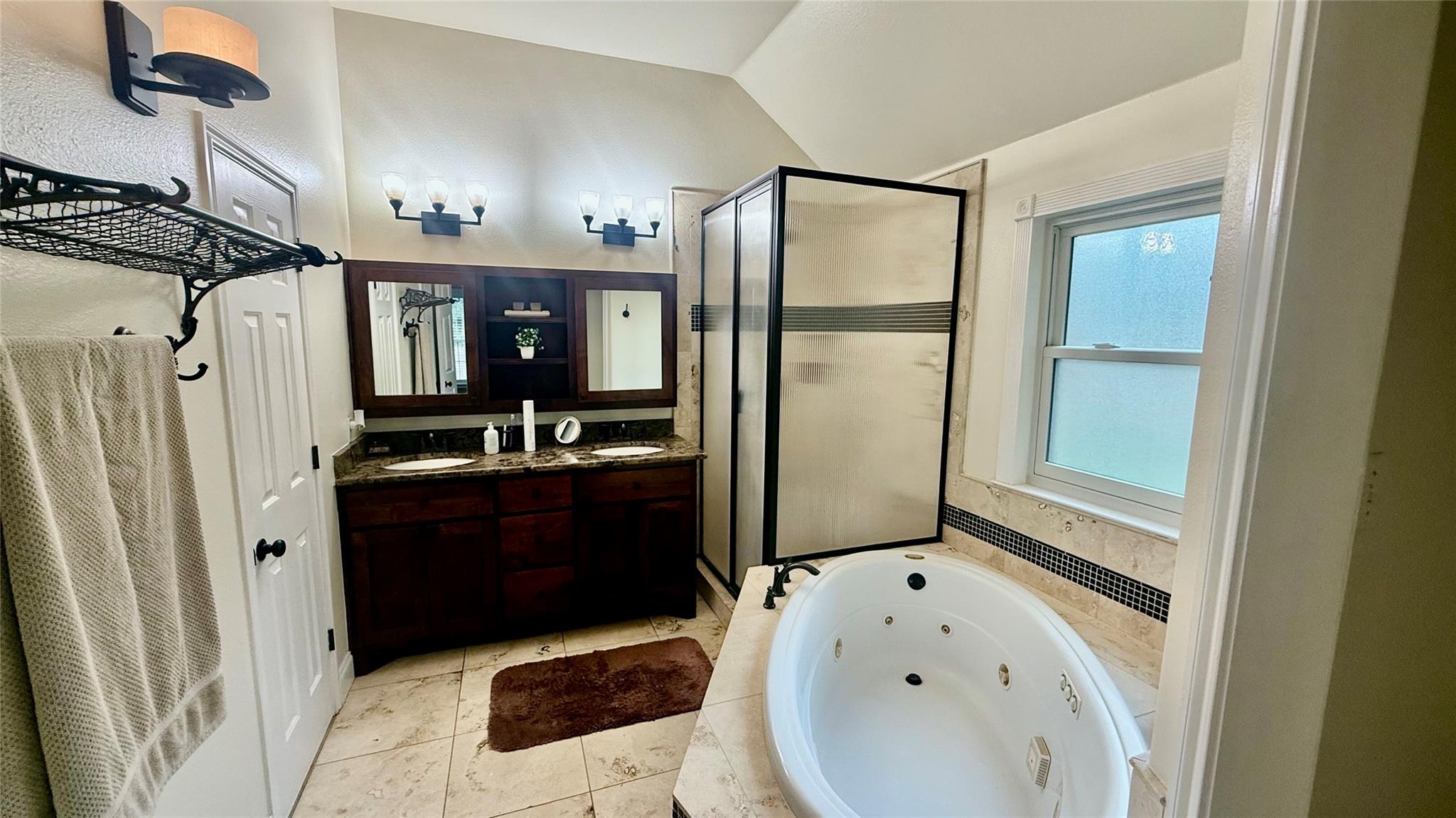 1127 Robin Road Elgin TX 78621