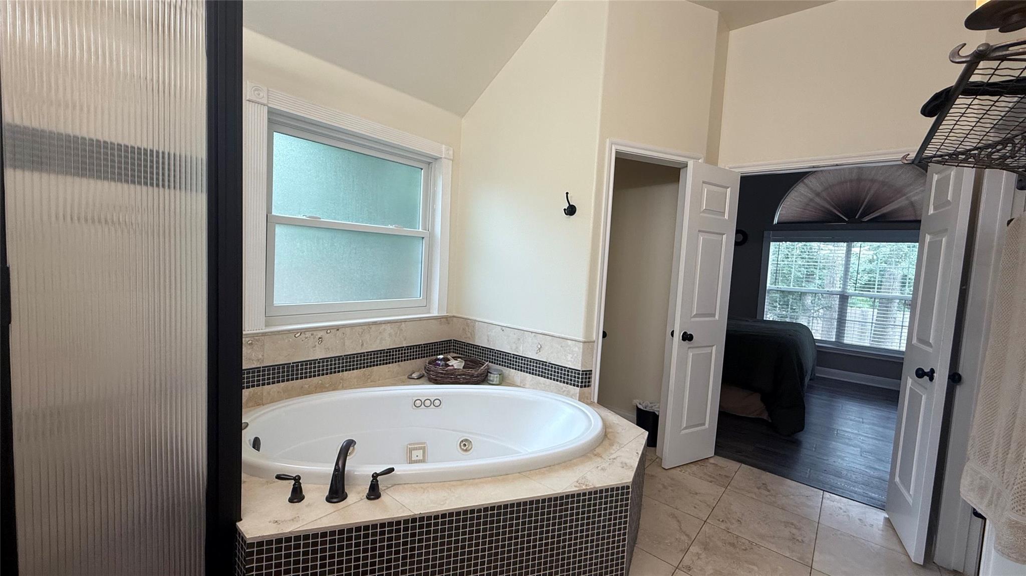 1127 Robin Road Elgin TX 78621