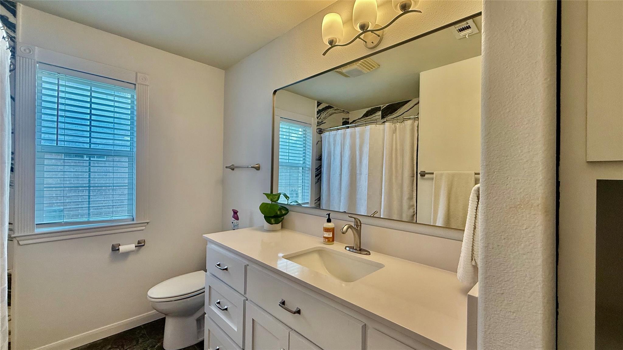1127 Robin Road Elgin TX 78621