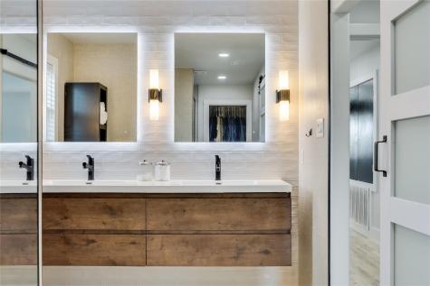 3900 Lake Park Cove Lago Vista TX 78645