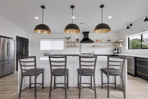 3900 Lake Park Cove Lago Vista TX 78645