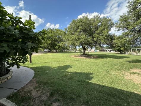 5571 Fm 535 Cedar Creek TX 78612