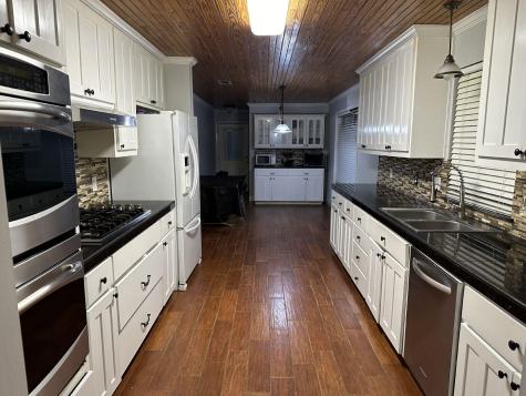 5571 Fm 535 Cedar Creek TX 78612