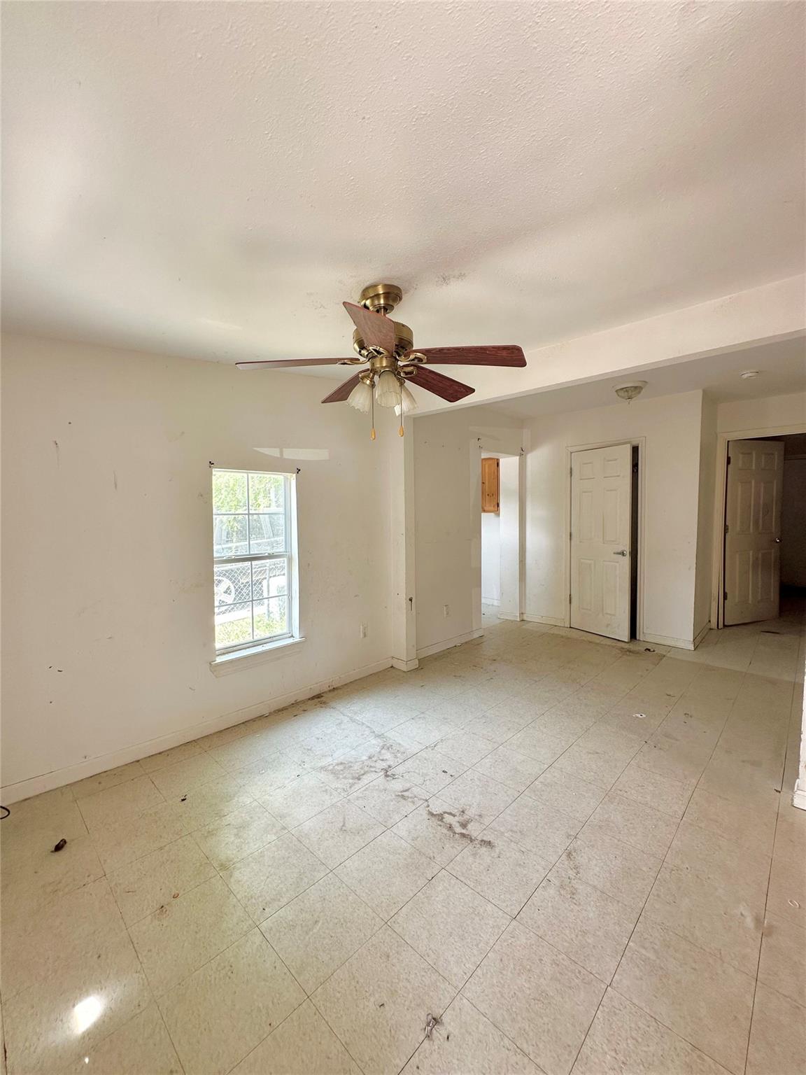 820 Chihuahua Street Lockhart TX 78644
