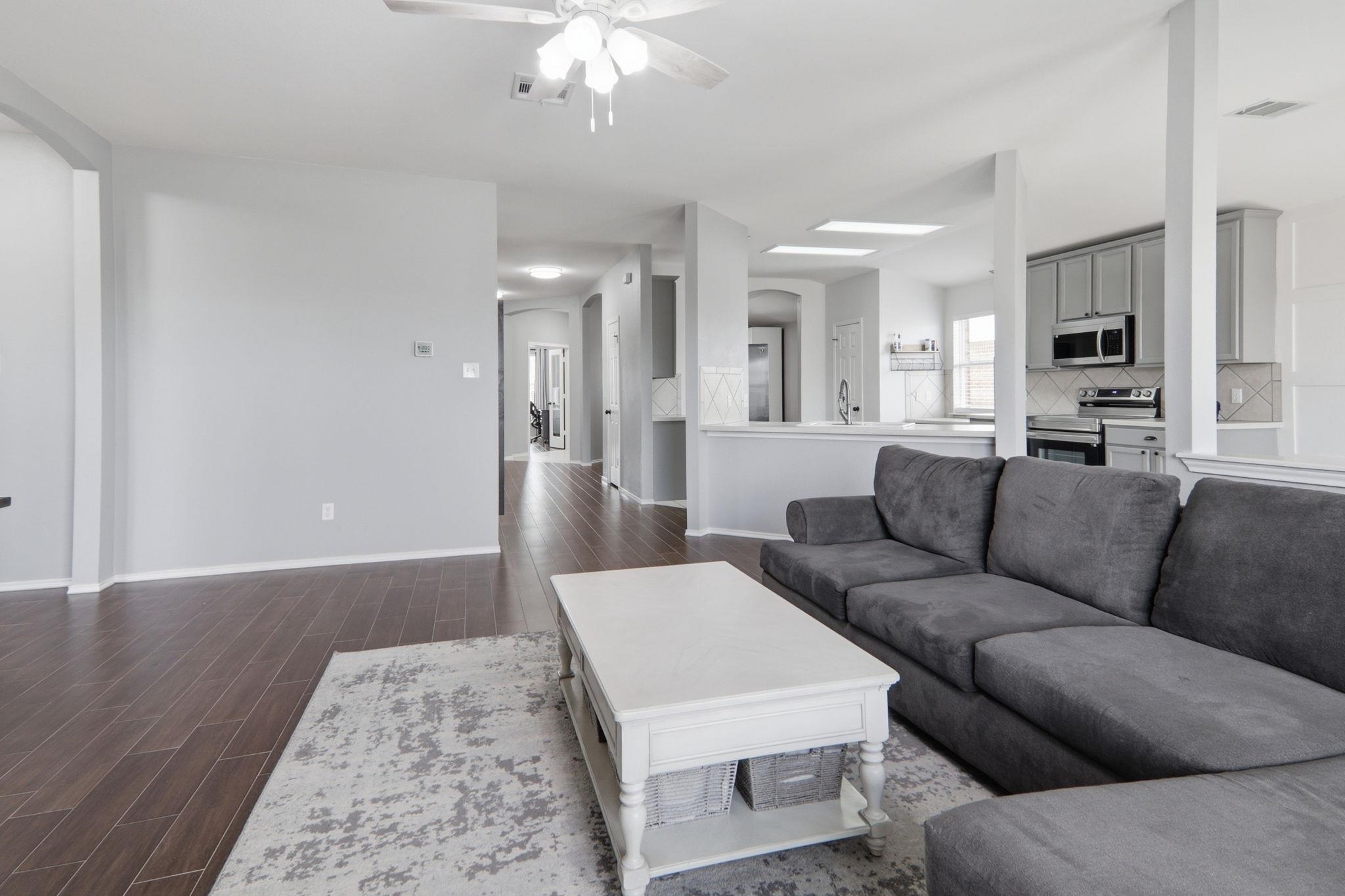 905 Lee Drive Leander TX 78641
