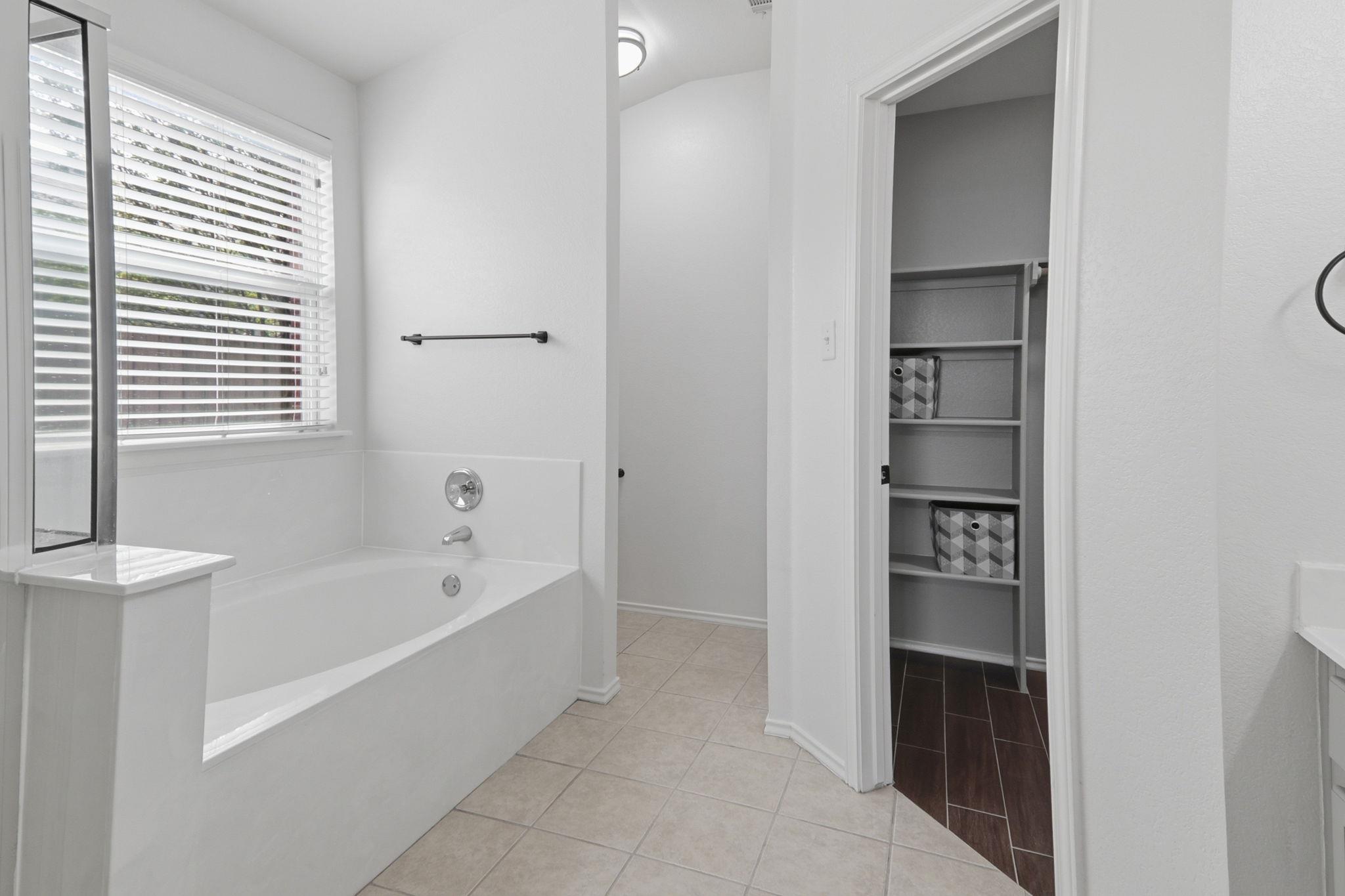 905 Lee Drive Leander TX 78641