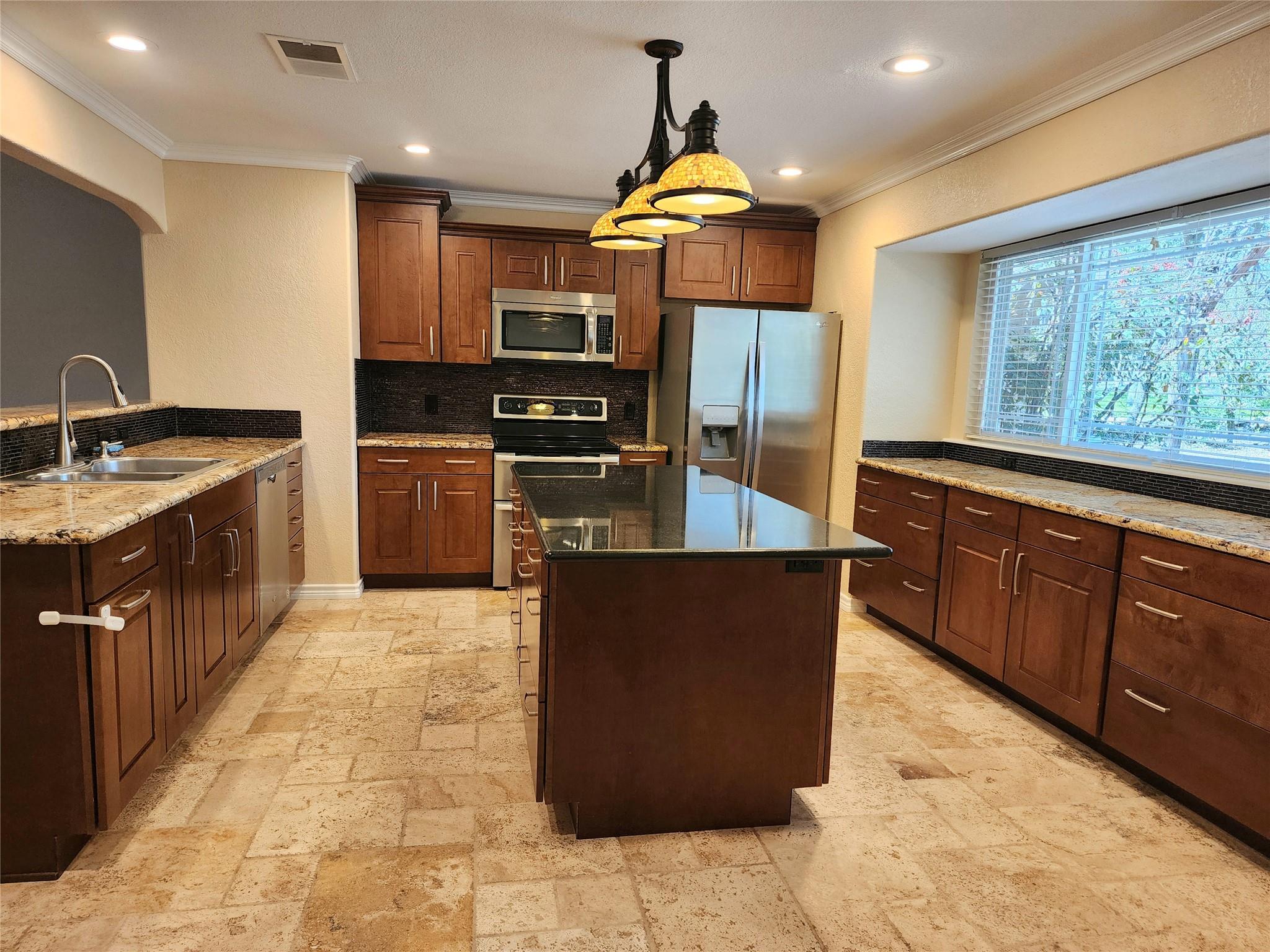817 Willow Creek Circle San Marcos TX 78666