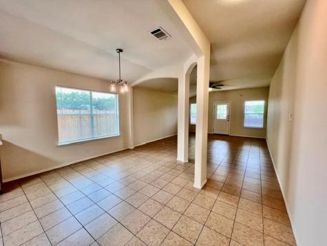 1005 W South Street Leander TX 78641