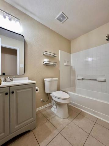 1005 W South Street Leander TX 78641