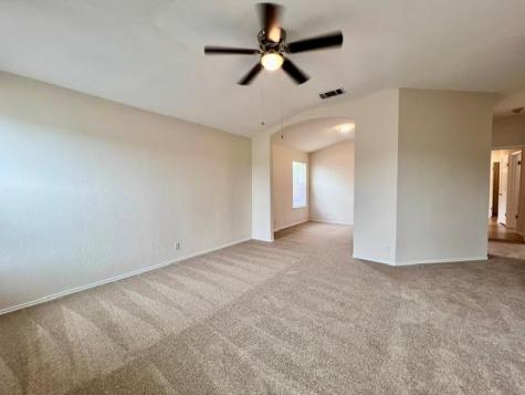 1005 W South Street Leander TX 78641