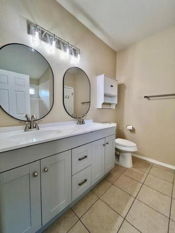 1005 W South Street Leander TX 78641