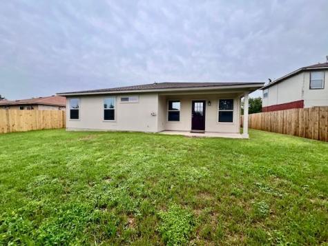 1005 W South Street Leander TX 78641