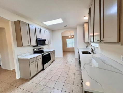 1005 W South Street Leander TX 78641