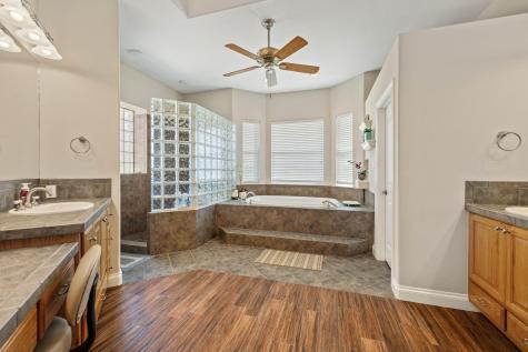 194 Gabriel Meadows Drive Hutto TX 78634
