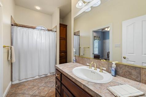 194 Gabriel Meadows Drive Hutto TX 78634