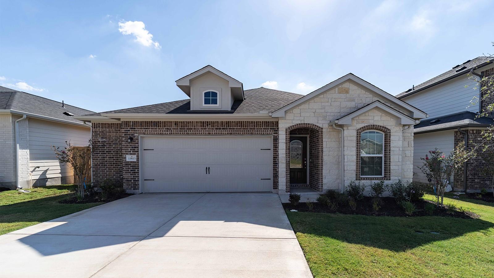 13613 Endless Narrow Lane Elgin TX 78621